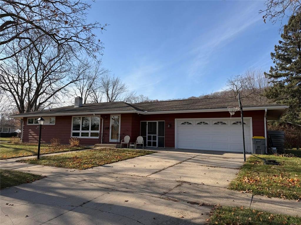 220 S Maple Street La Crescent MN 55947 6822297 image1