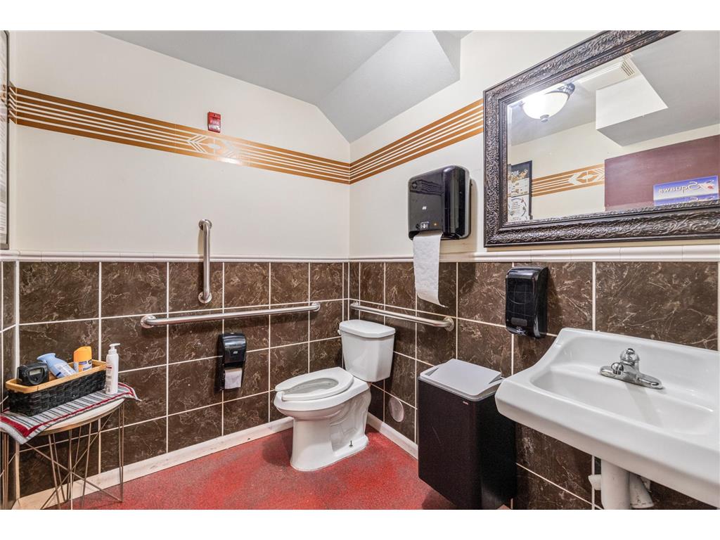 220 S Mill Street Rushford MN 55971 7036700 image21