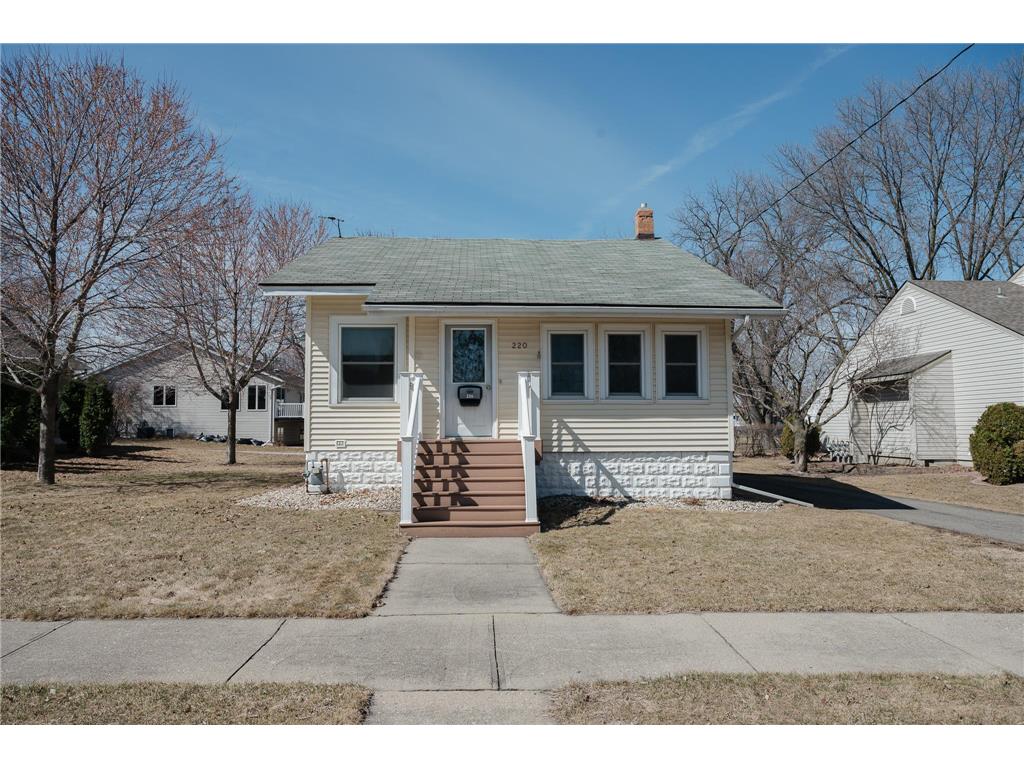 220 S Ramsey Street Blue Earth MN 56013 6692802 image1