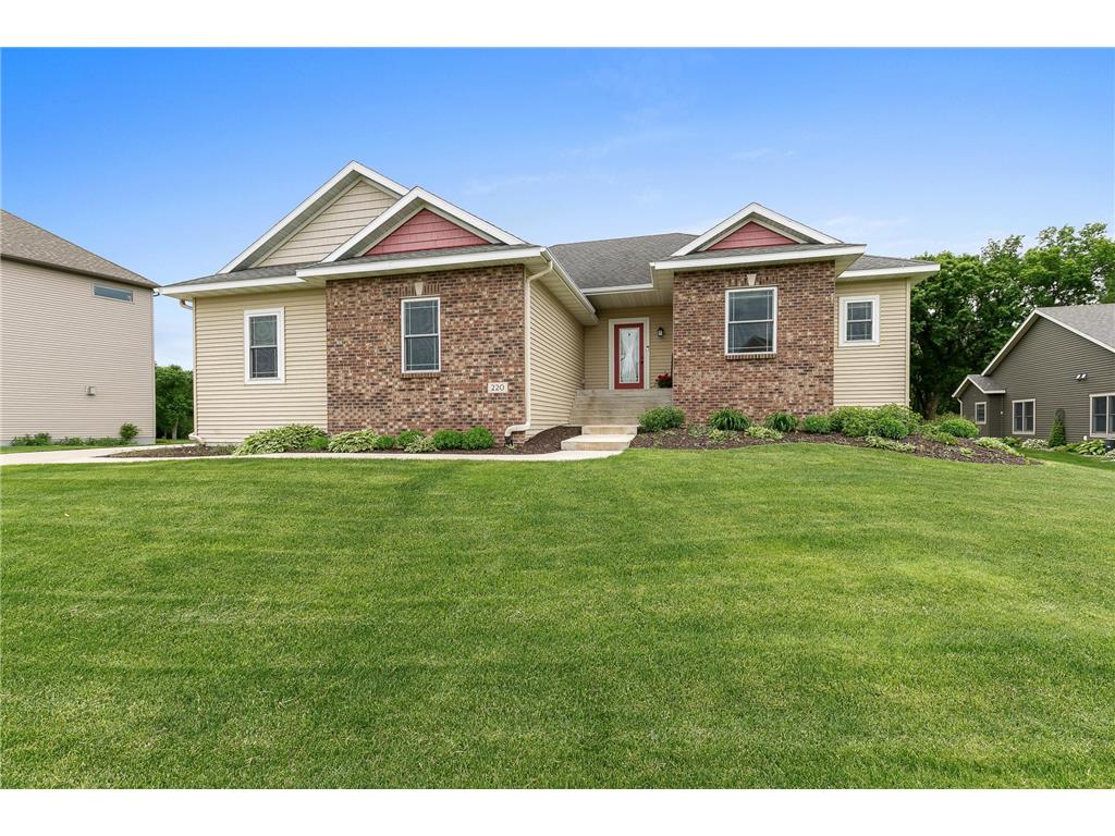 220 Sierra Loop Sartell MN 56377 6543066 image1