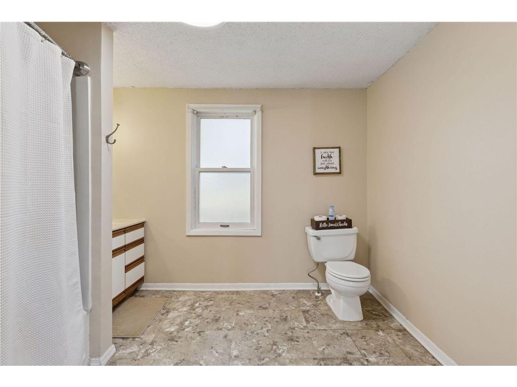 220 St Peter Street Loretto MN 55357 6800663 image24