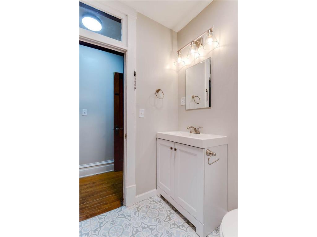 220 W 33rd Street Minneapolis MN 55408 6824747 image19