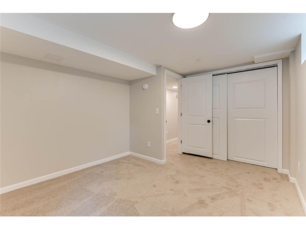 220 W 33rd Street Minneapolis MN 55408 6824747 image22