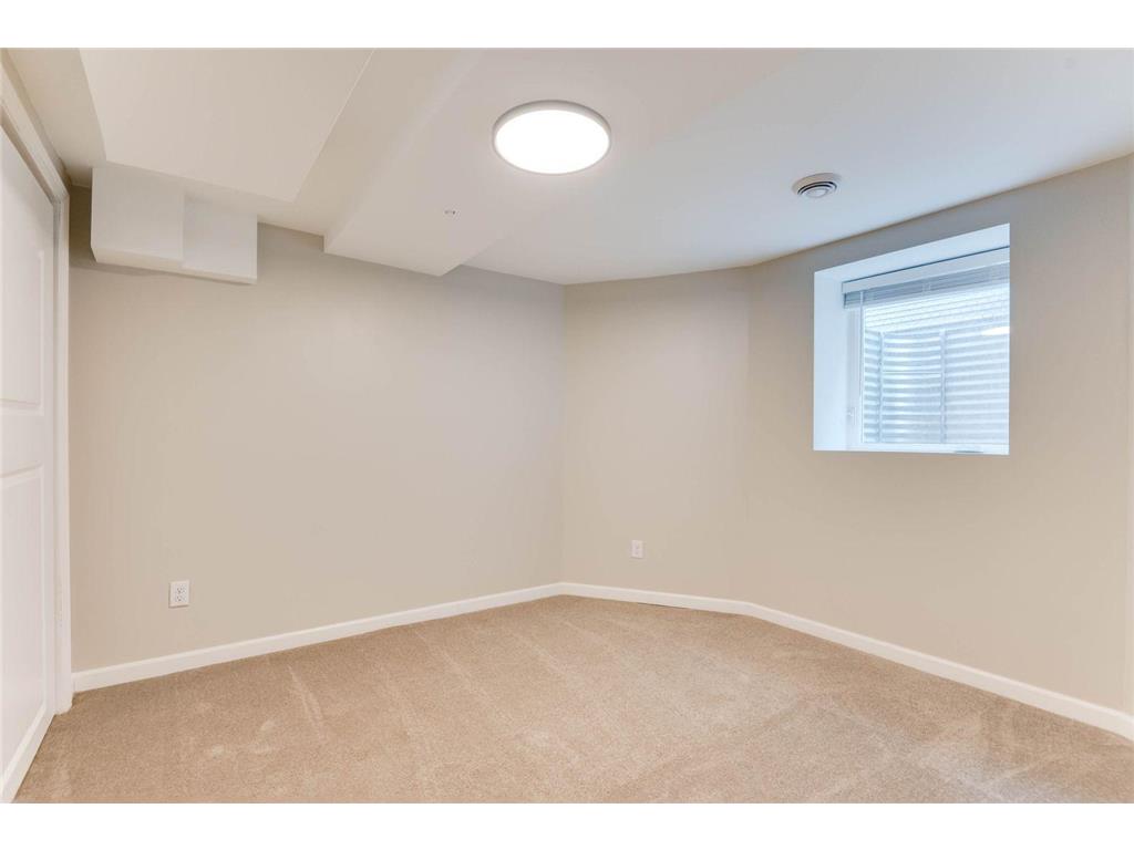 220 W 33rd Street Minneapolis MN 55408 6824747 image25