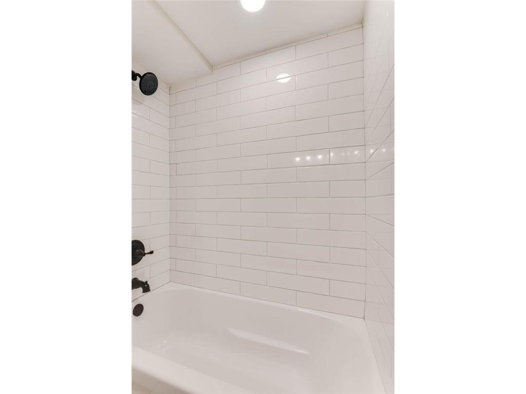 220 W 33rd Street Minneapolis MN 55408 6824747 image27