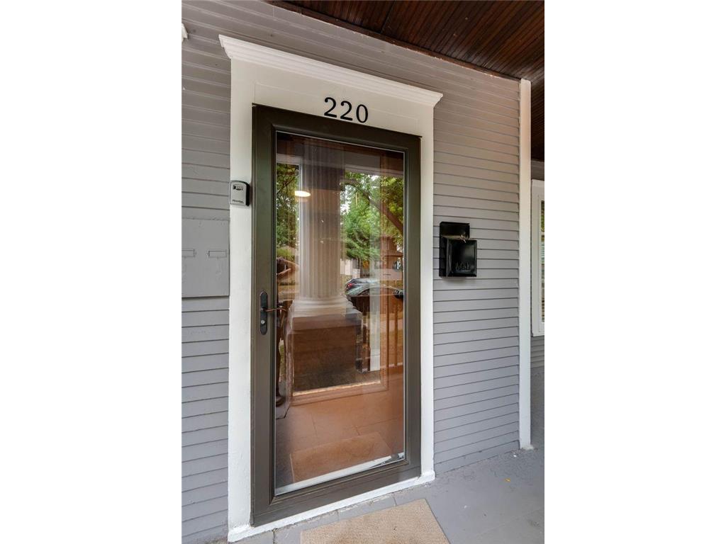 220 W 33rd Street Minneapolis MN 55408 6824747 image3