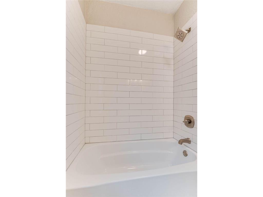 220 W 33rd Street Minneapolis MN 55408 6824747 image45