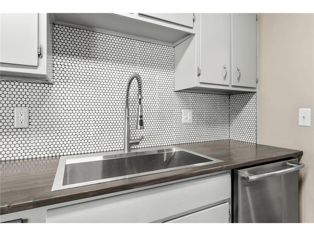 220 Windsor Lane New Brighton MN 55112 6815872 image22