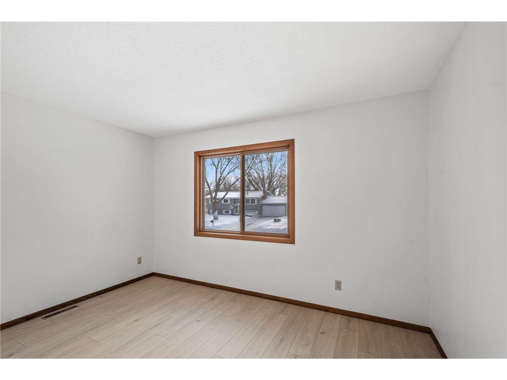 2200 74th Avenue N Brooklyn Park MN 55444 7011324 image21