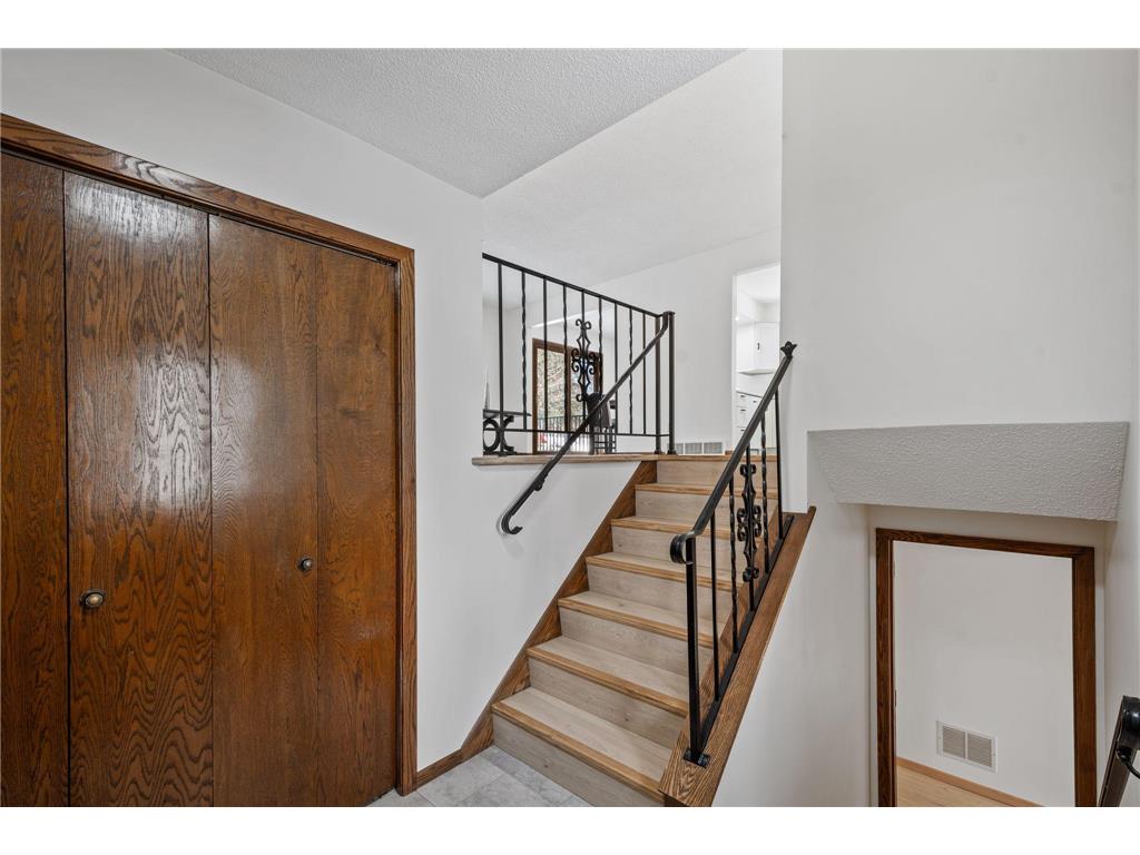 2200 74th Avenue N Brooklyn Park MN 55444 7011324 image8