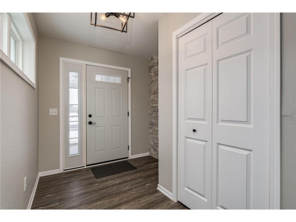 2200 Anchorage Drive North Mankato MN 56003 6826462 image3