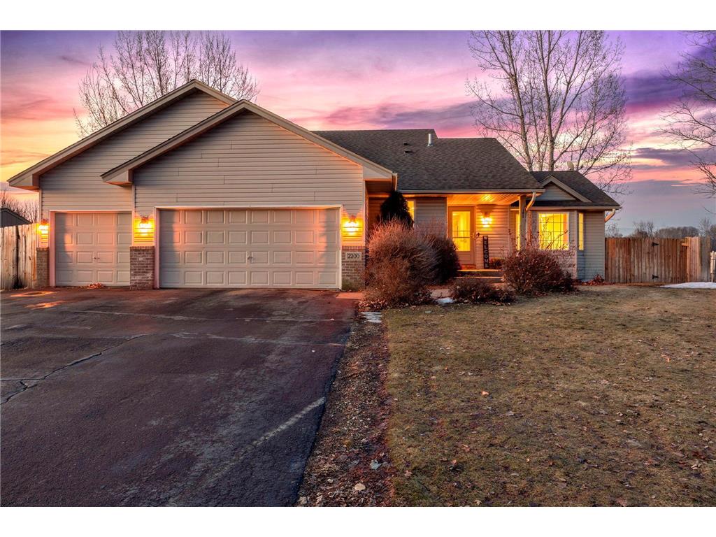 2200 Bridgewater Boulevard S Cambridge MN 55008 7021614 image1