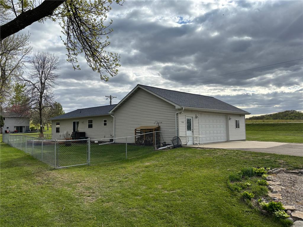 2200 Eunice Drive Albert Lea MN 56007 7081015 image5