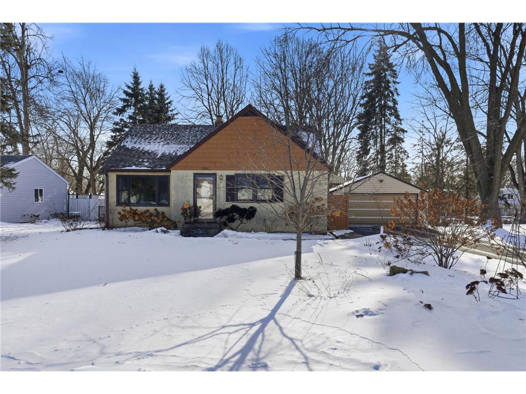 2200 Gardenette Drive S White Bear Lake MN 55110 7011038 image1