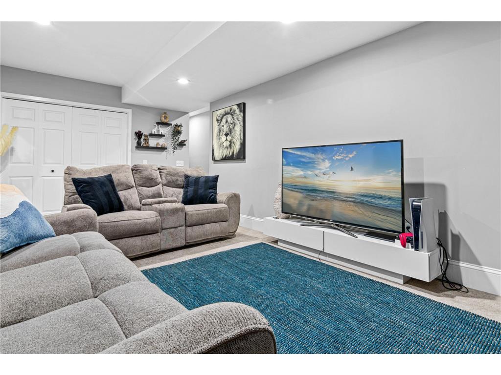 2200 Horizon Road Burnsville MN 55337 6743802 image11