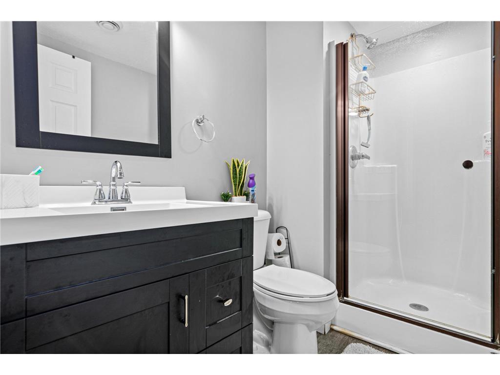 2200 Horizon Road Burnsville MN 55337 6743802 image24