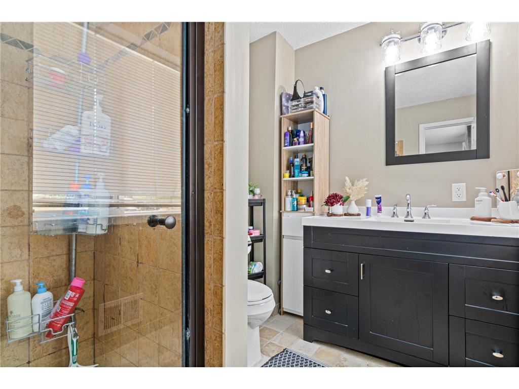 2200 Horizon Road Burnsville MN 55337 6743802 image26