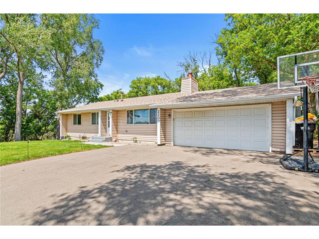 2200 Horizon Road Burnsville MN 55337 6743802 image29