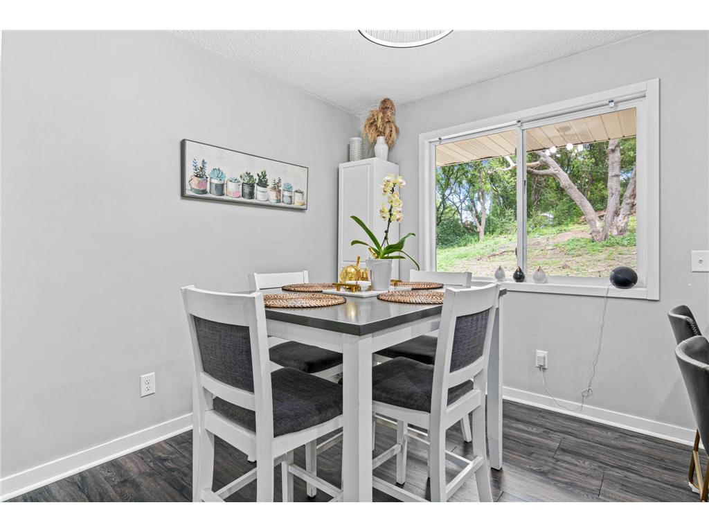 2200 Horizon Road Burnsville MN 55337 6743802 image36