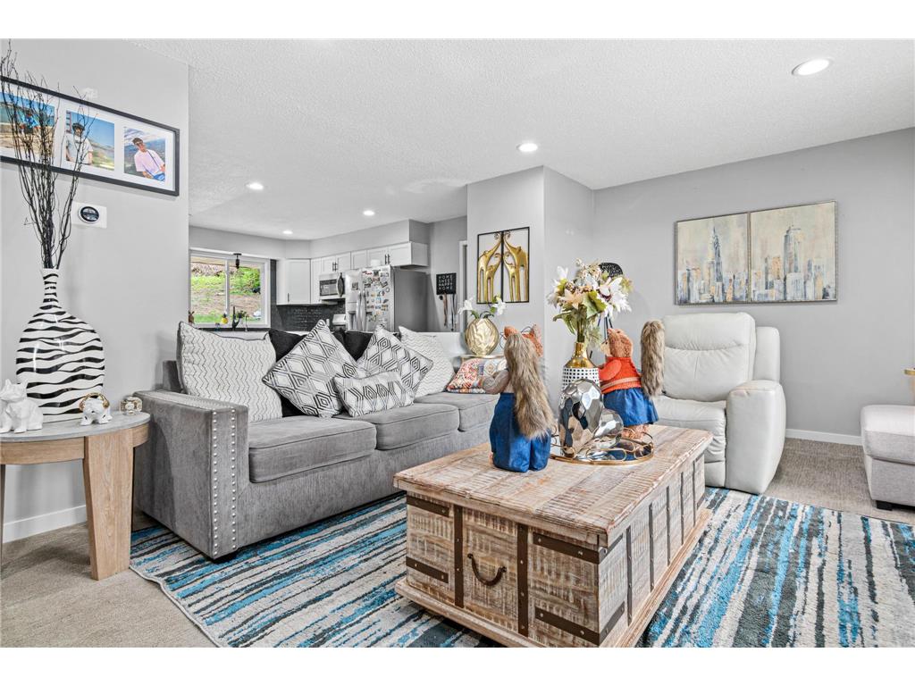 2200 Horizon Road Burnsville MN 55337 6743802 image4