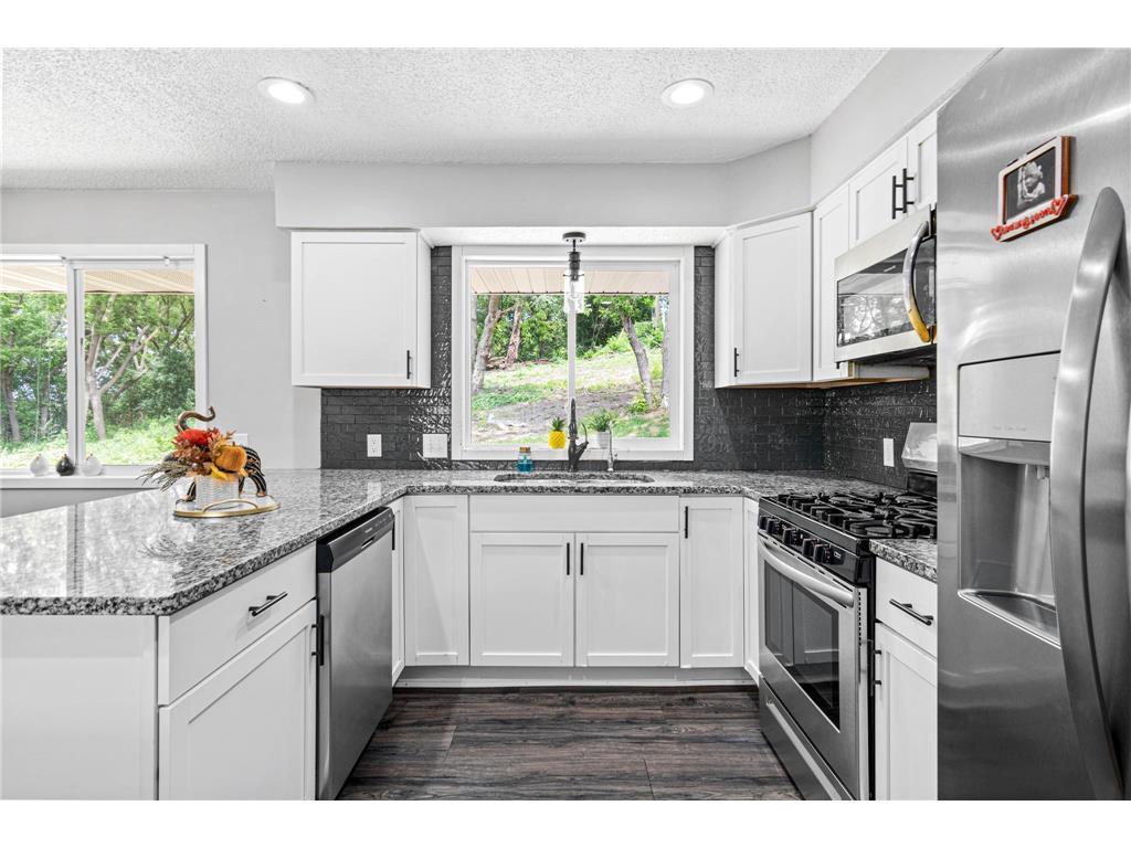 2200 Horizon Road Burnsville MN 55337 6743802 image7