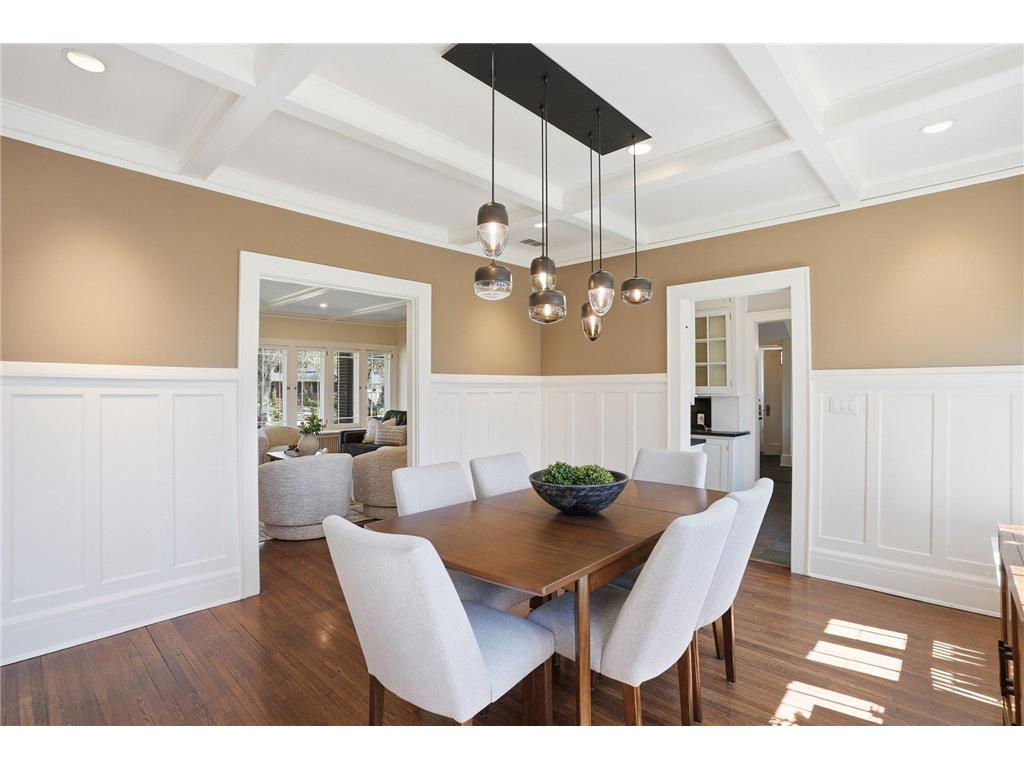 2200 Kenwood Parkway Minneapolis MN 55405 7088858 image19