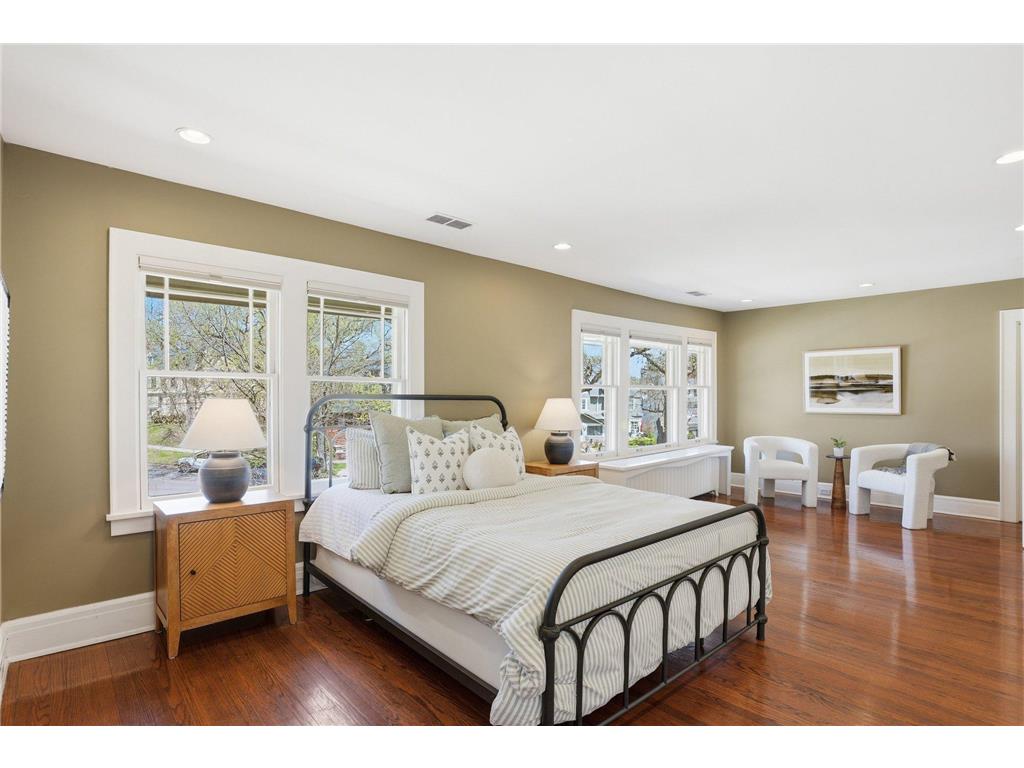 2200 Kenwood Parkway Minneapolis MN 55405 7088858 image24
