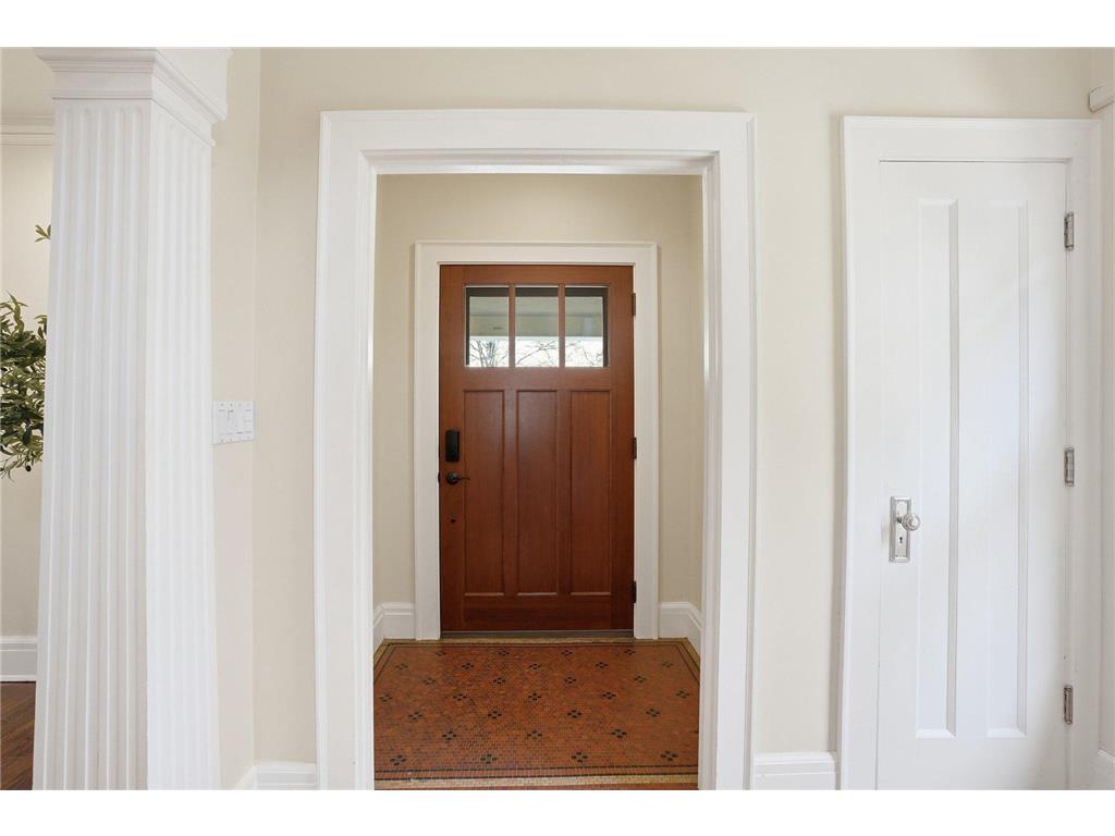 2200 Kenwood Parkway Minneapolis MN 55405 7088858 image6