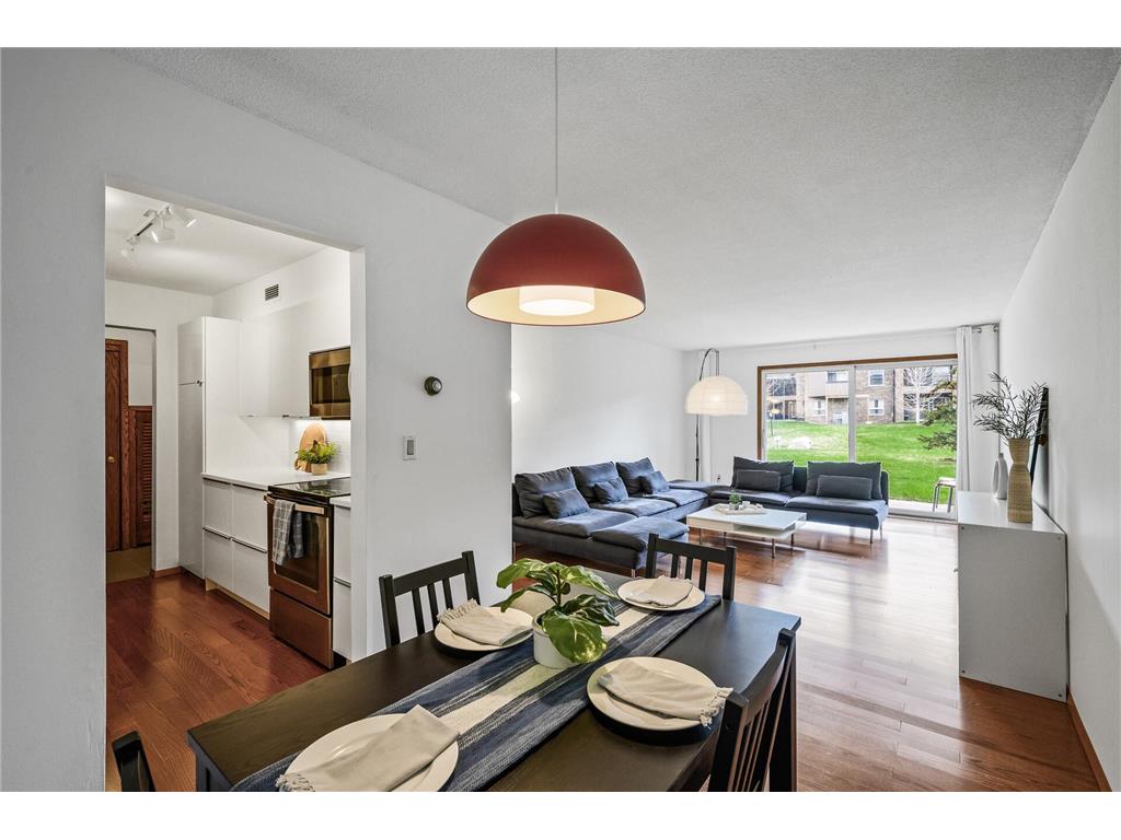 2200 Midland Grove Road #110 Roseville MN 55113 6708541 image1