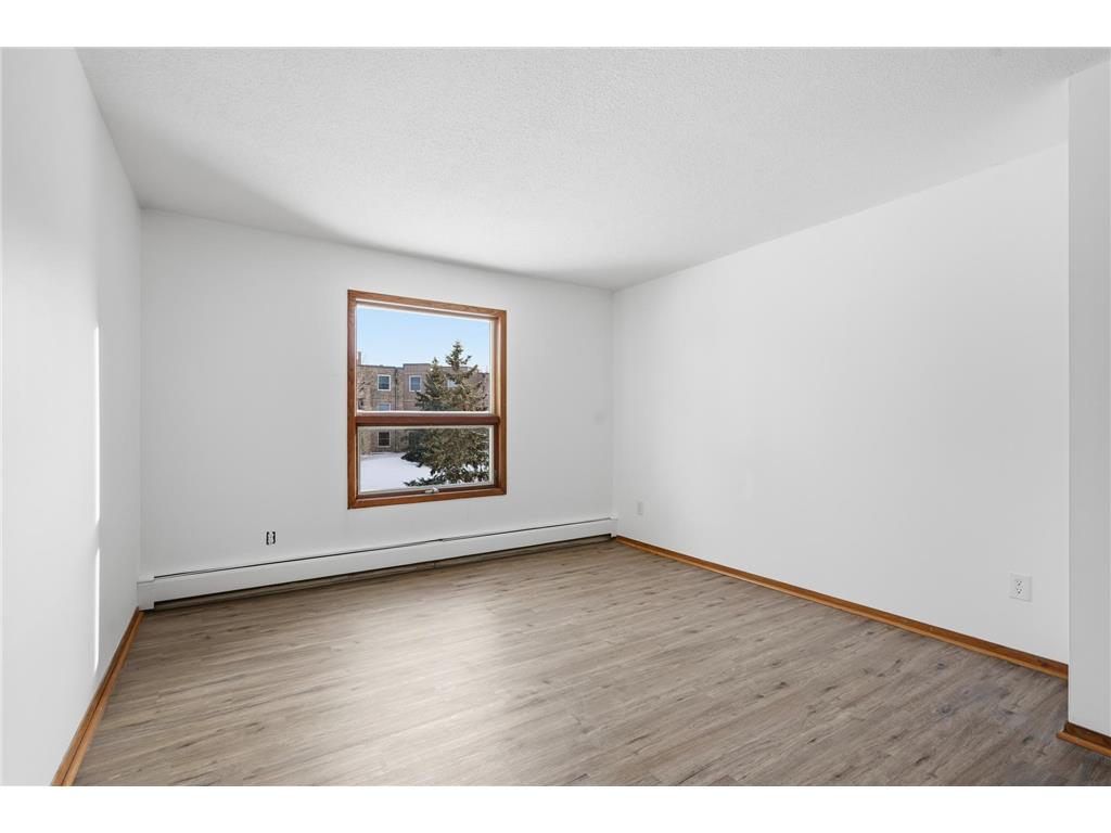 2200 Midland Grove Road #210 Roseville MN 55113 7060685 image25