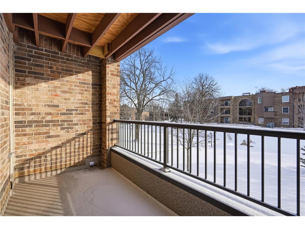 2200 Midland Grove Road #210 Roseville MN 55113 7060685 image3