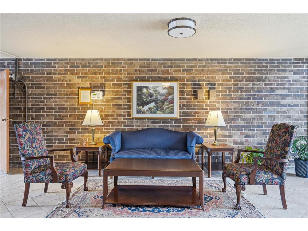 2200 Midland Grove Road #210 Roseville MN 55113 7060685 image39