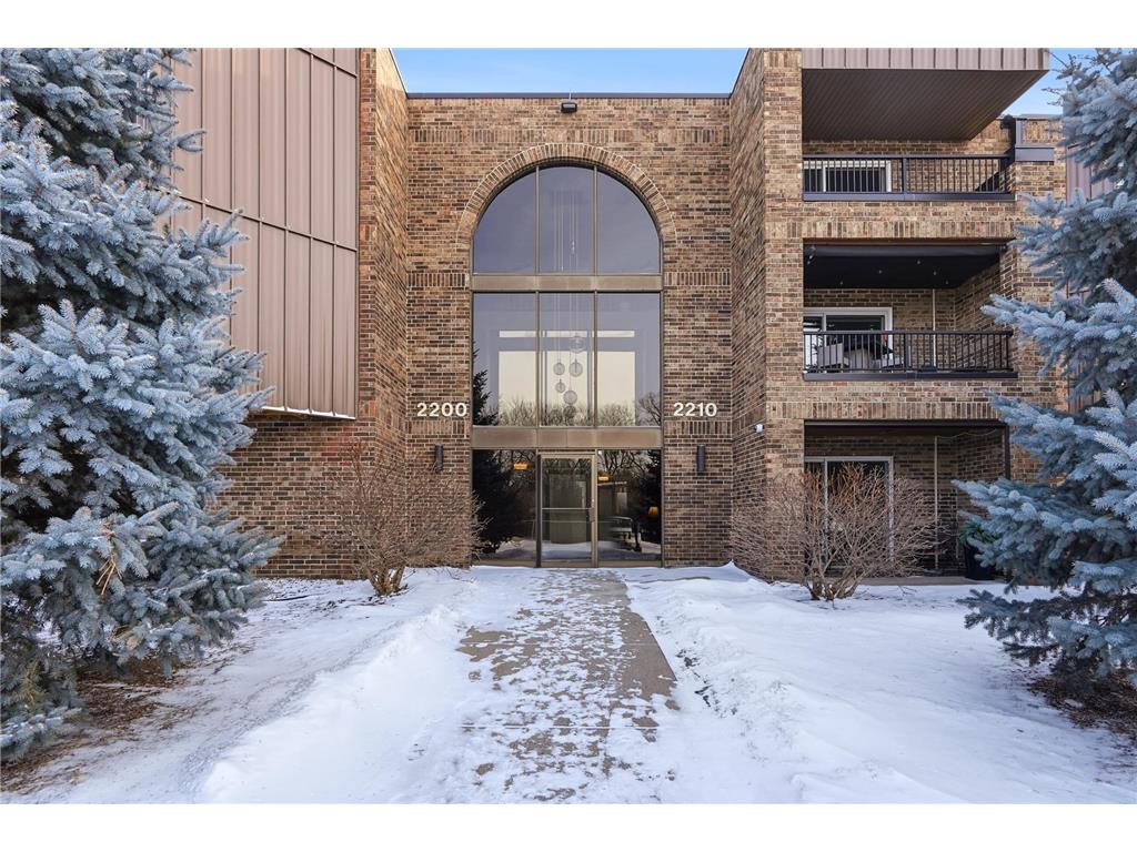 2200 Midland Grove Road #210 Roseville MN 55113 7060685 image4