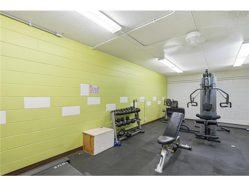 2200 Midland Grove Road #210 Roseville MN 55113 7060685 image41