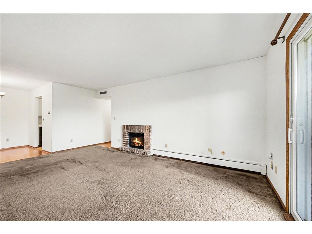2200 Midland Grove Road #310 Roseville MN 55113 7049898 image10