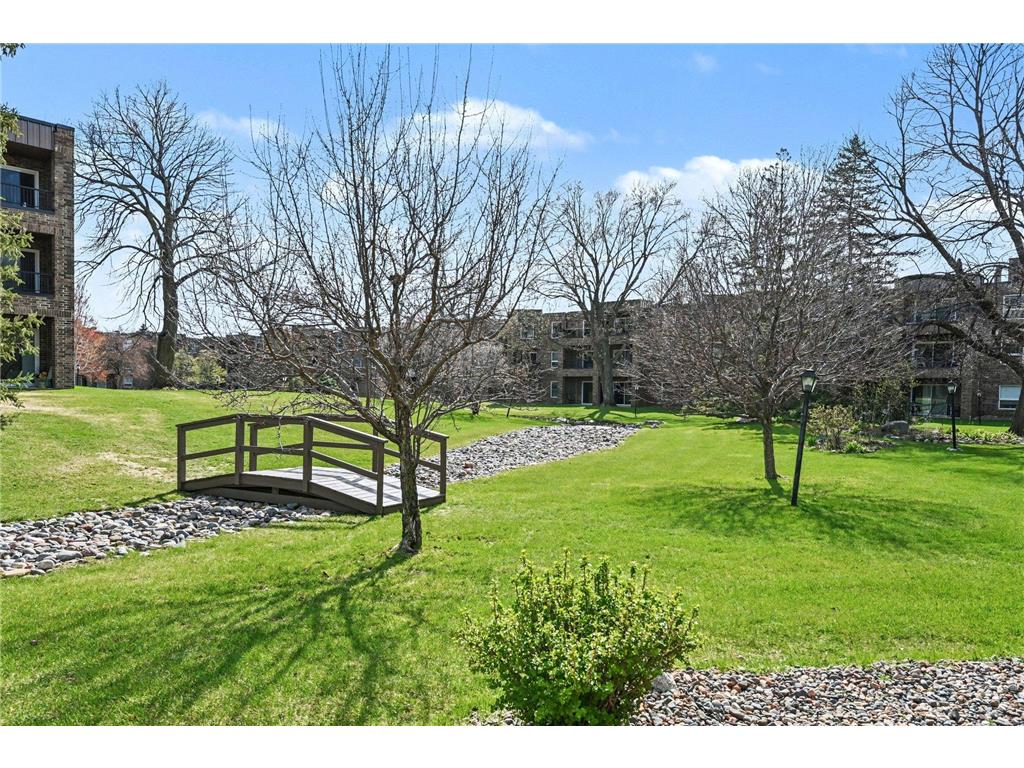 2200 Midland Grove Road #310 Roseville MN 55113 7049898 image27