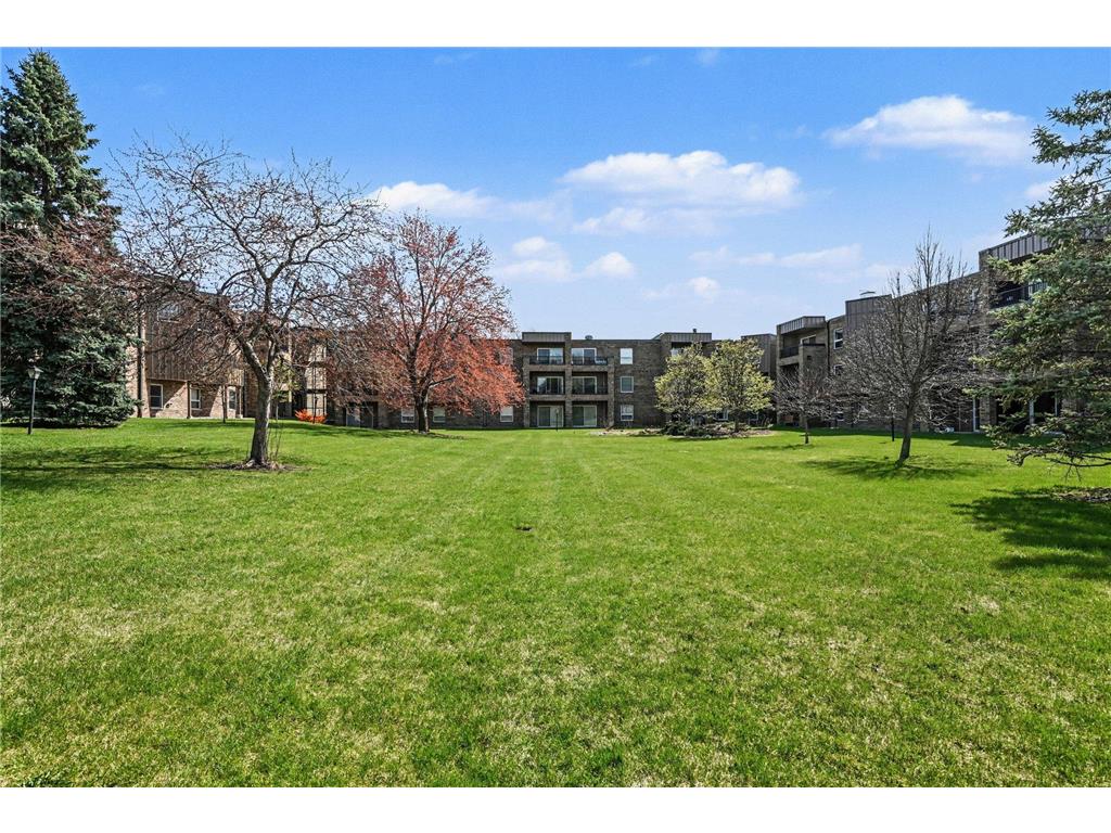 2200 Midland Grove Road #310 Roseville MN 55113 7049898 image28