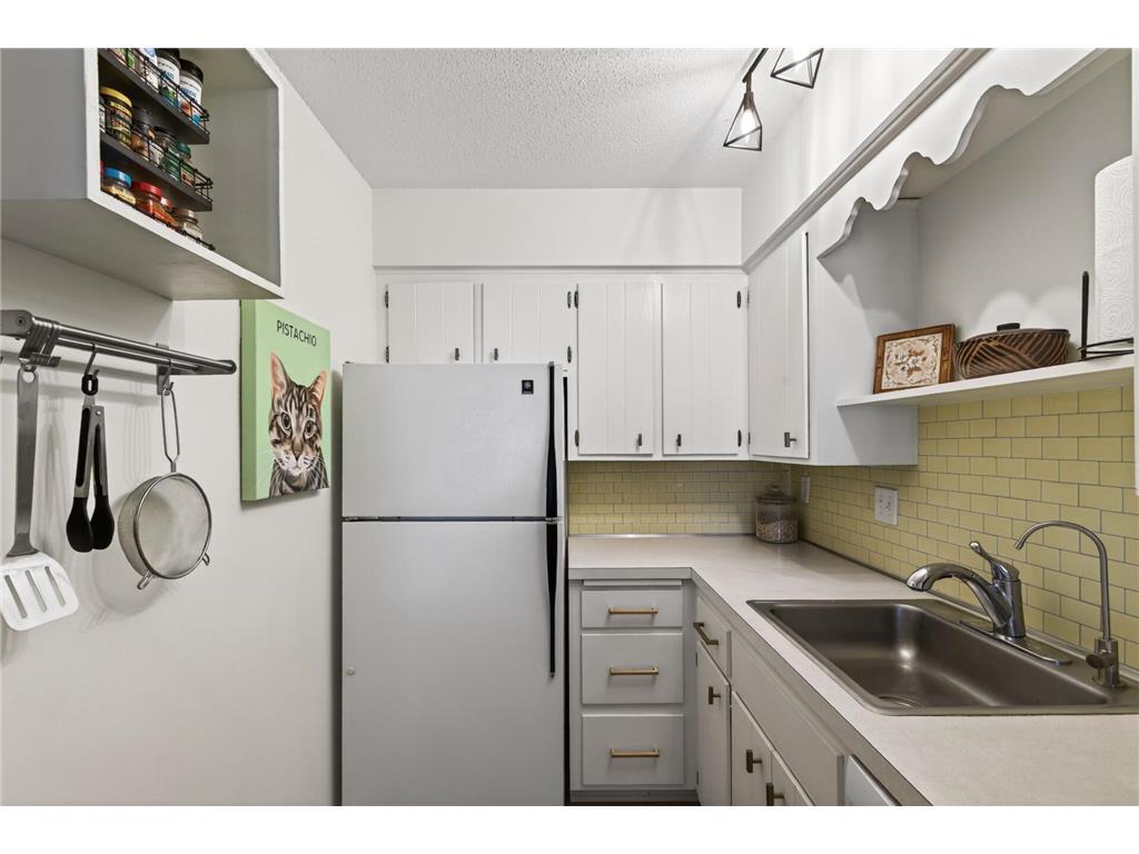 2200 Nevada Avenue S #114 Saint Louis Park MN 55426 7049018 image17