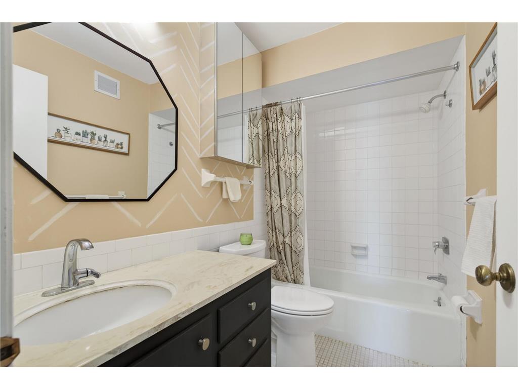 2200 Nevada Avenue S #114 Saint Louis Park MN 55426 7049018 image19