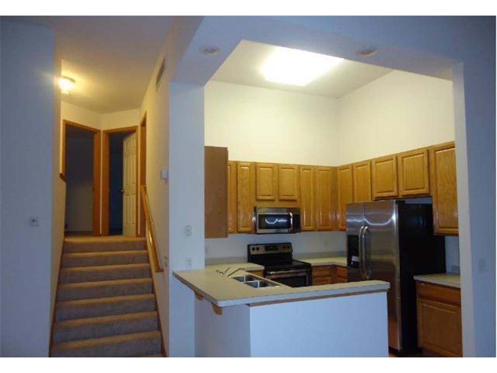 2200 Woodcrest Drive Woodbury MN 55129 6471367 image1