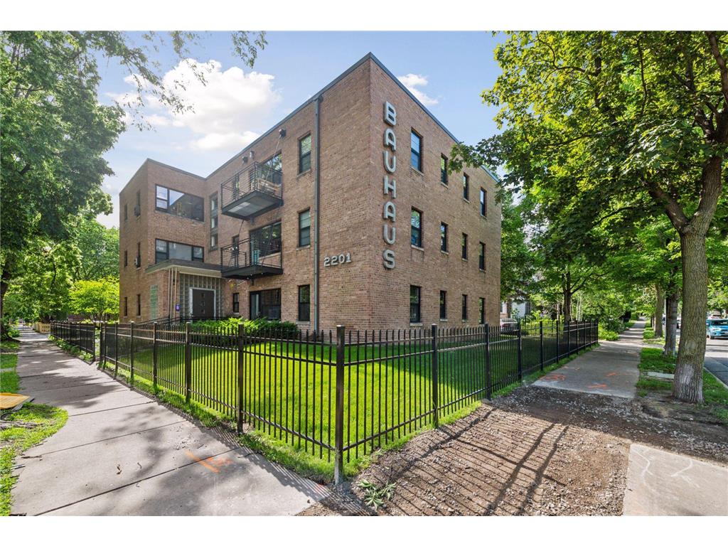 2201 3rd Avenue S #102 Minneapolis MN 55404 7035828 image14