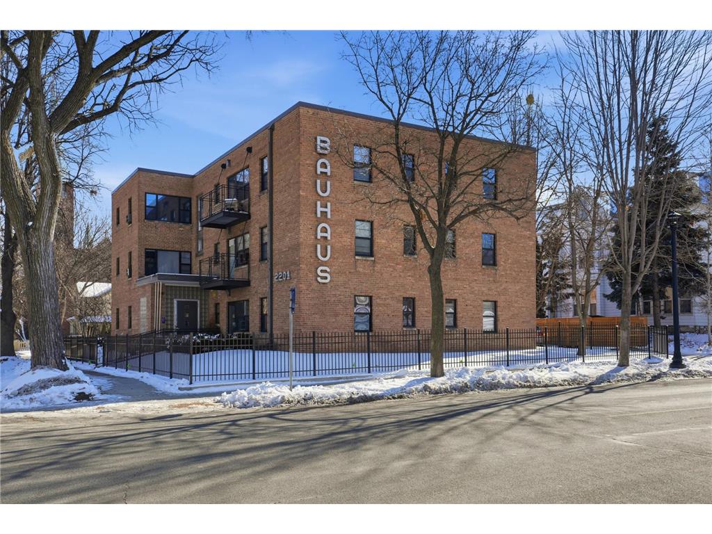 2201 3rd Avenue S #105 Minneapolis MN 55404 7024960 image1