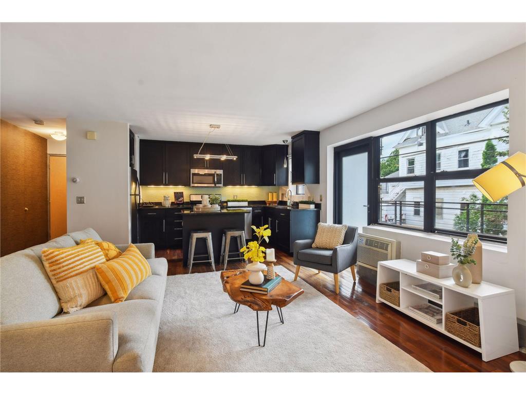 2201 3rd Avenue S #202 Minneapolis MN 55404 6532692 image1