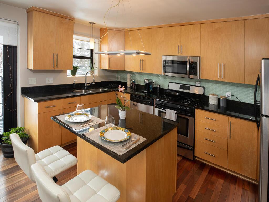 2201 3rd Avenue S #204 Minneapolis MN 55404 6397501 image1