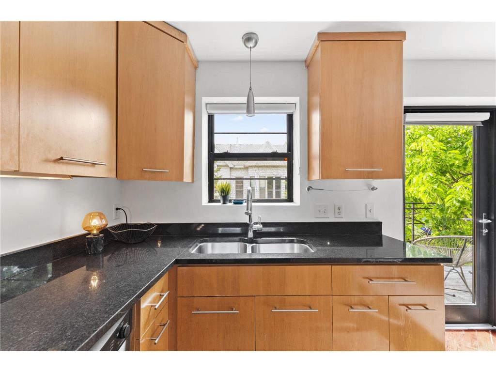 2201 3rd Avenue S #302 Minneapolis MN 55404 7079045 image10