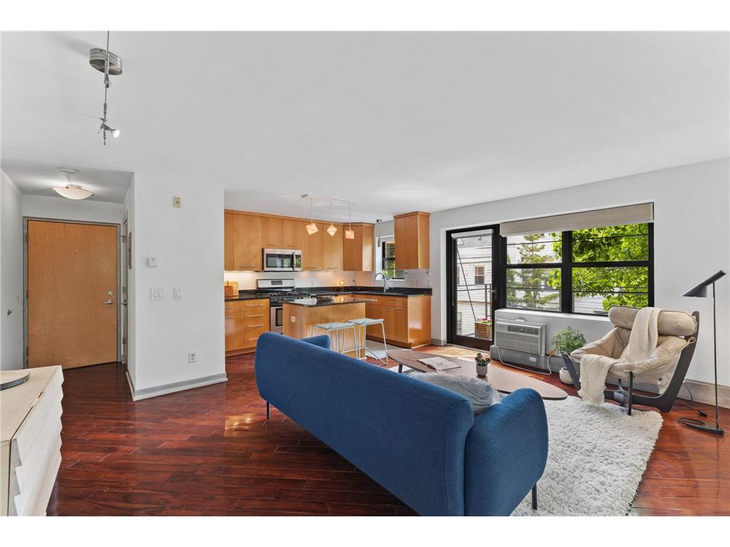 2201 3rd Avenue S #302 Minneapolis MN 55404 7079045 image7