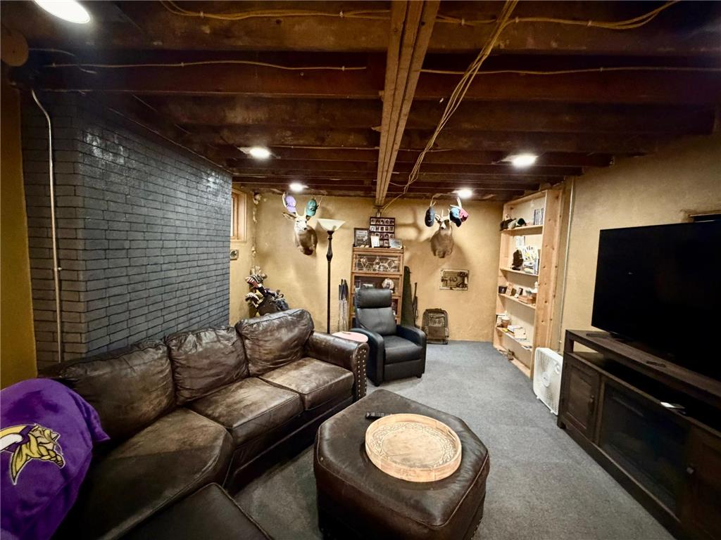 2201 5th Avenue E Hibbing MN 55746 7072909 image34