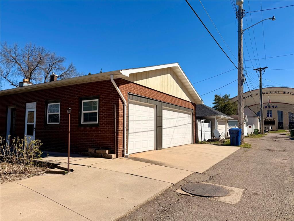 2201 5th Avenue E Hibbing MN 55746 7072909 image6
