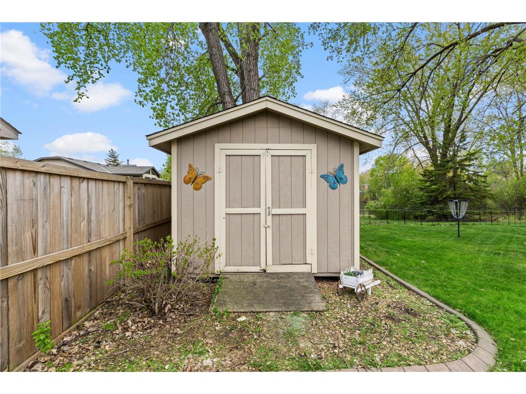 2201 84th Avenue N Brooklyn Park MN 55444 7067605 image38