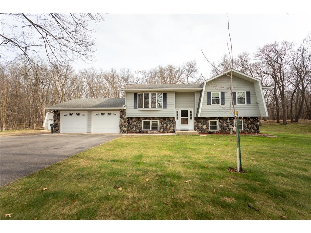 2201 E Oak Knoll Drive NE Alexandria MN 56308 6367178 image1